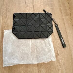 ARITAUM Black‎ Triangle Prism Geometric Vinyl Wristlet Clutch Pouch Bag 9.5”